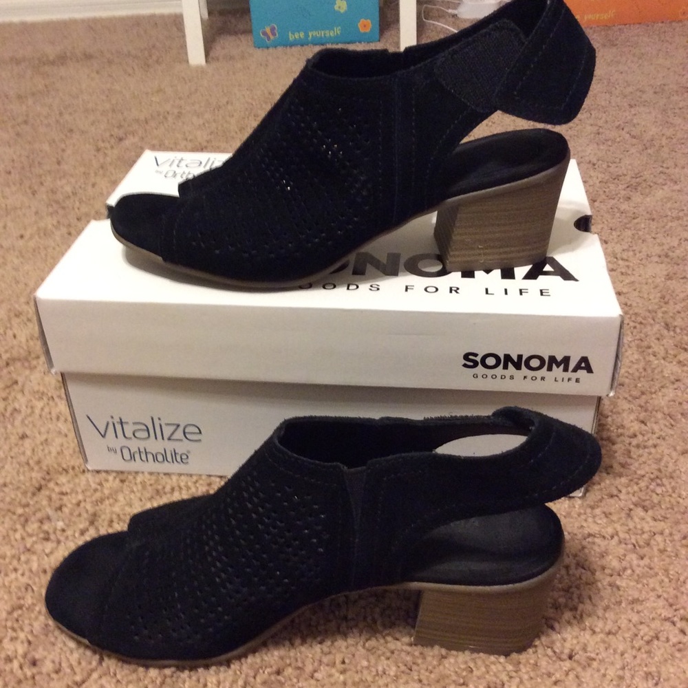 Worn once Sonoma wedge Velcro heel